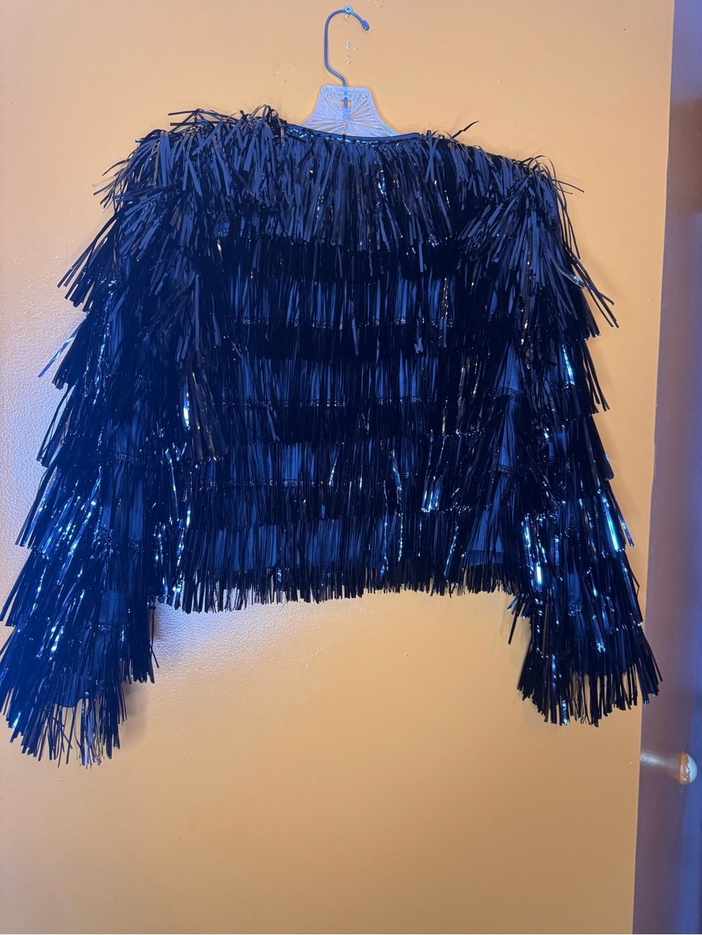 NWOT Alice + Olivia Fawn Fringe Tinsel Jacket In Black. Size M - Picture 10 of 11